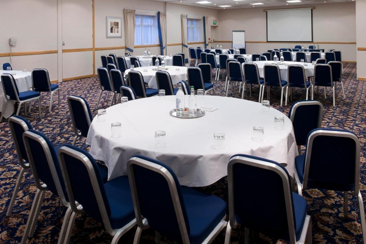 Holiday Inn Leeds-Wakefield M1 Jct40 By Ihg Exterior foto