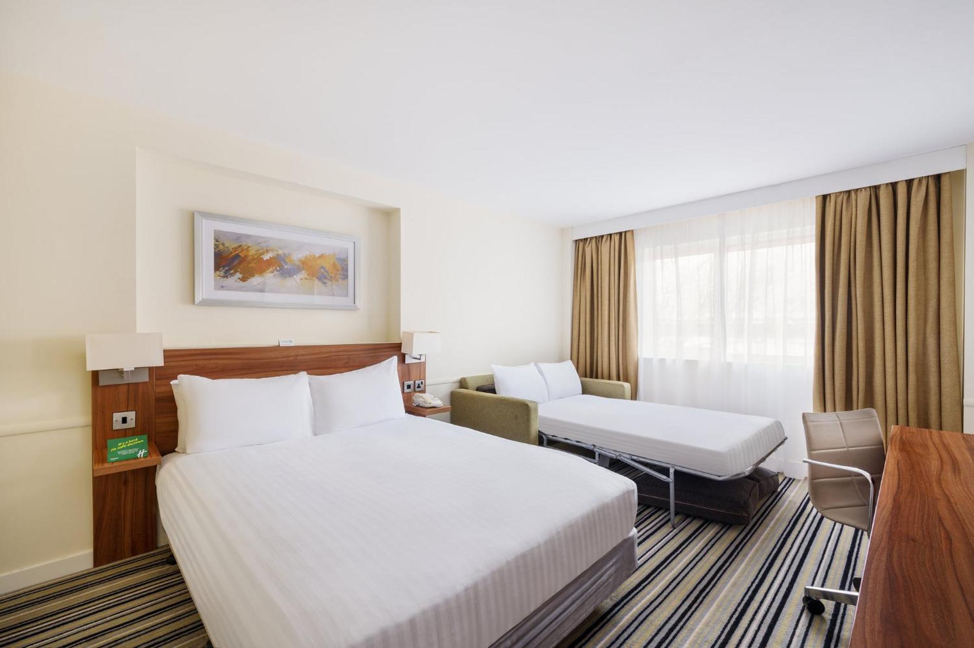 Holiday Inn Leeds-Wakefield M1 Jct40 By Ihg Exterior foto