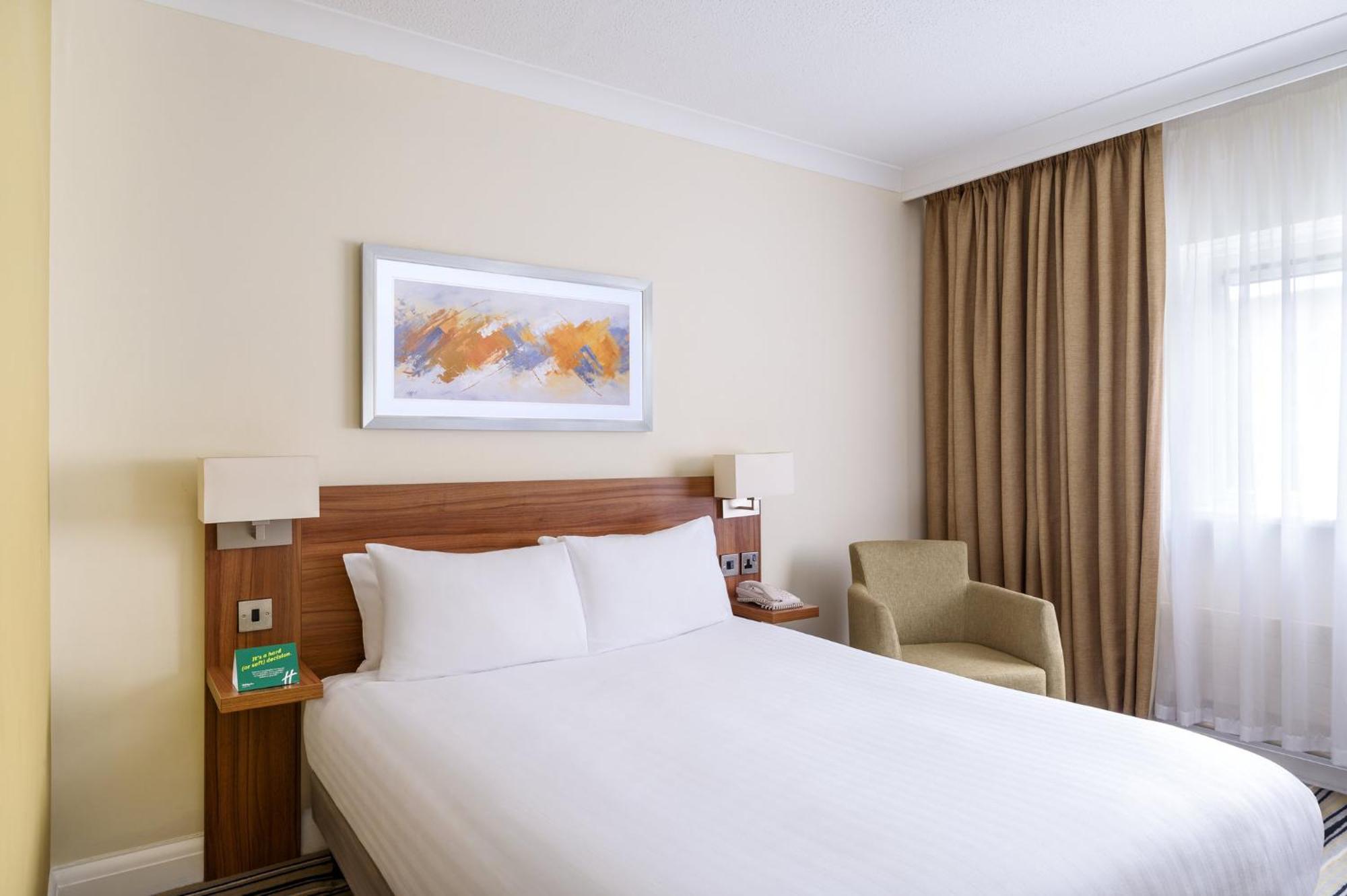 Holiday Inn Leeds-Wakefield M1 Jct40 By Ihg Exterior foto