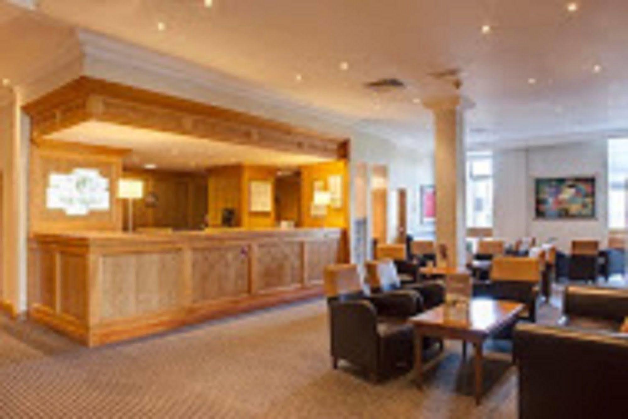 Holiday Inn Leeds-Wakefield M1 Jct40 By Ihg Exterior foto