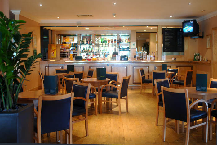 Holiday Inn Leeds-Wakefield M1 Jct40 By Ihg Restaurant foto